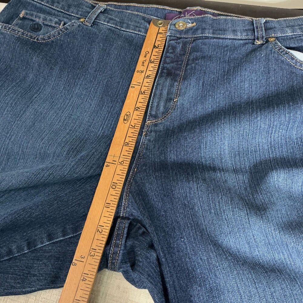 Gloria Vanderbilt Amanda Womens Size 18W Short Blue Tapered Leg Denim Jeans - Picture 8 of 9